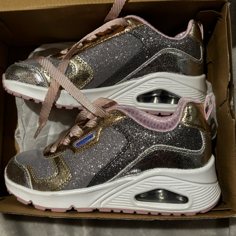 Girls Skechers Size 3